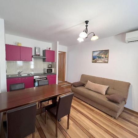 Apartmani Palme Funtana Bagian luar foto