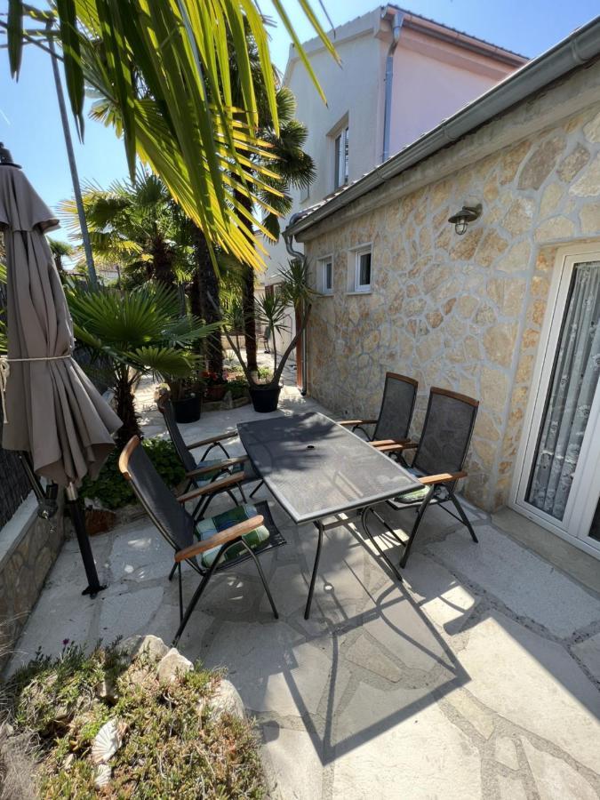 Apartmani Palme Funtana Bagian luar foto